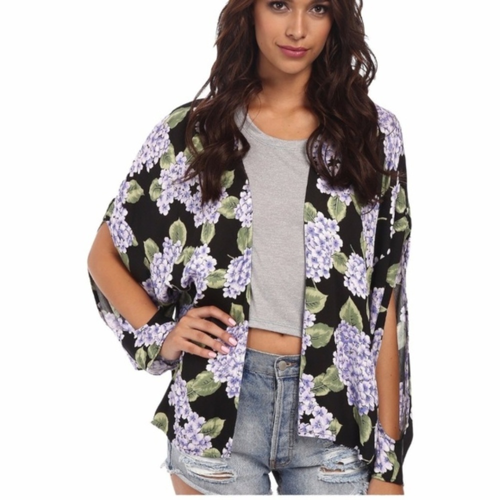 Kimono MINKPINK Floral Split Sleeve Cover Up Size XS S 0-6 Hydrangea Black New